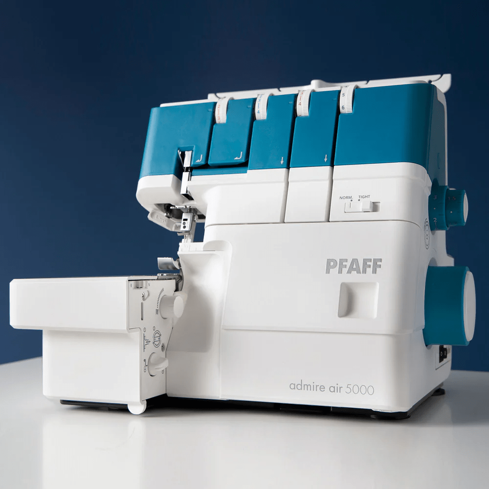 Sewingmachineoutlet PFAFF® admire™ air 5000 Overlock Machine