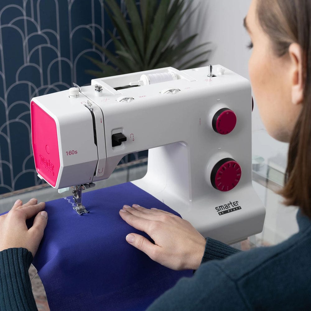 Sewingmachineoutlet Pfaff Smarter 160s Sewing Machine | Versatile & User-Friendly with LED Lighting